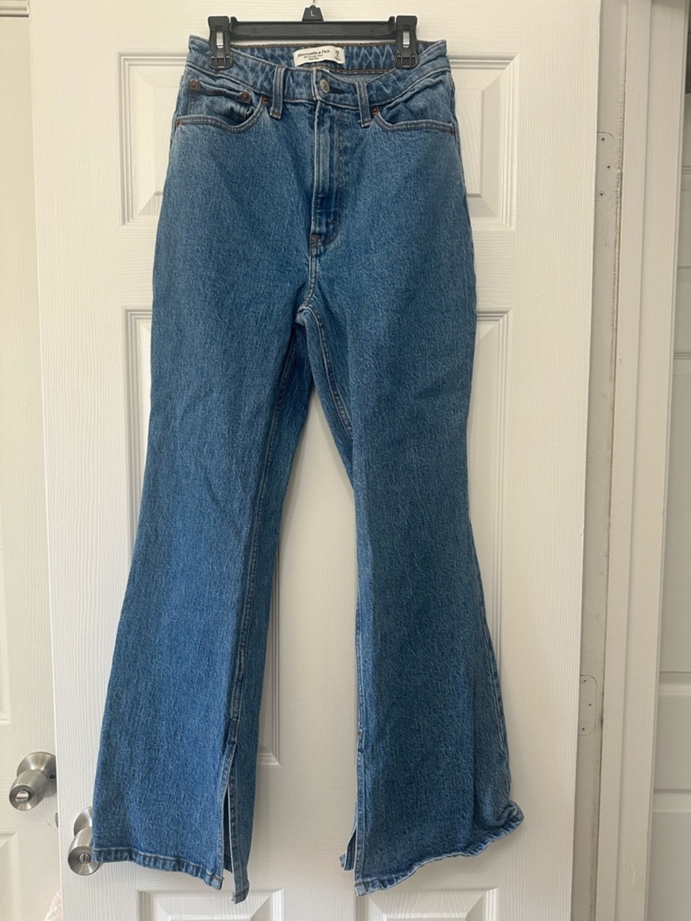 Abercrombie and Fitch The Vintage Flare High Rise blue size 26 Short